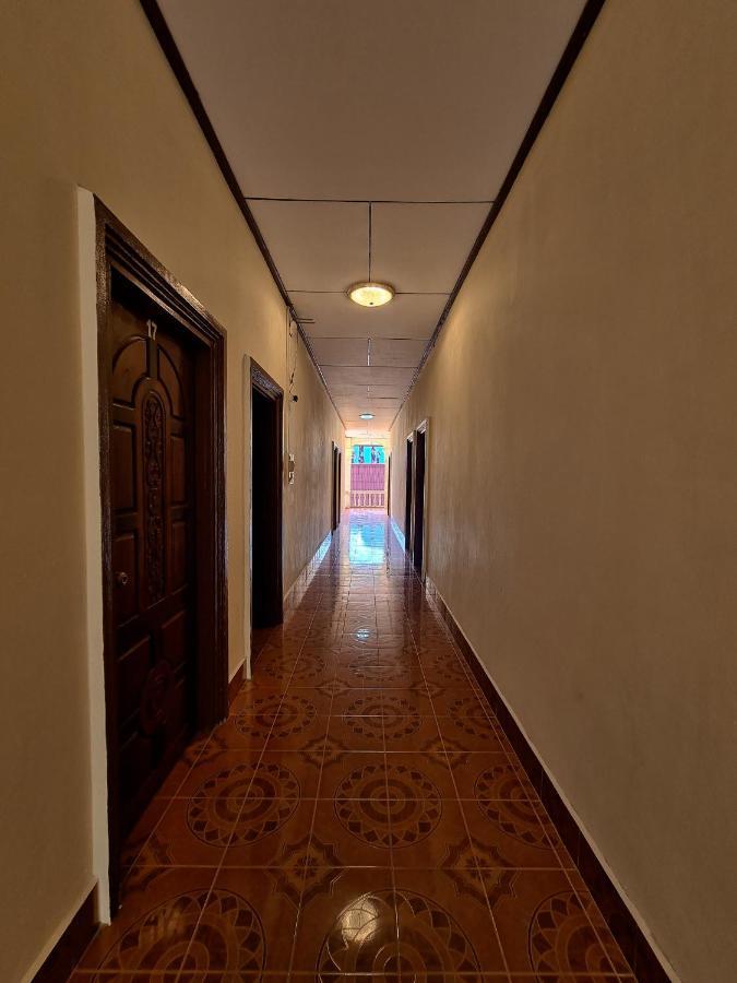 Saphaothong Guesthouse Vang Vieng Dış mekan fotoğraf