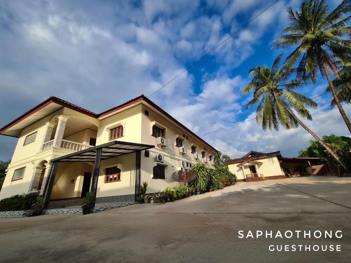Saphaothong Guesthouse Vang Vieng Dış mekan fotoğraf