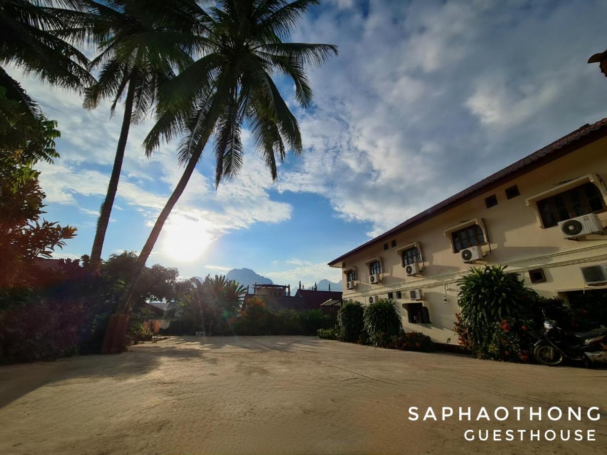 Saphaothong Guesthouse Vang Vieng Dış mekan fotoğraf