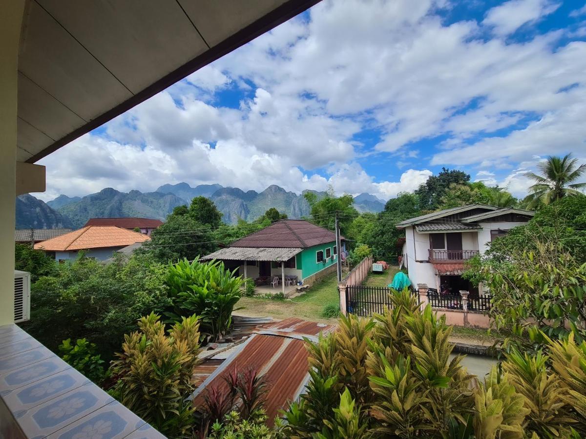 Saphaothong Guesthouse Vang Vieng Dış mekan fotoğraf